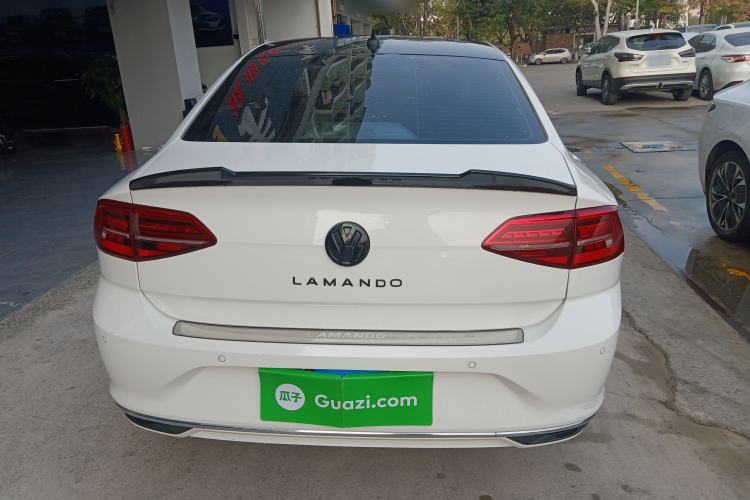 Used Volkswagen Lamando 2021 230TSI DSG Fashion Edition
