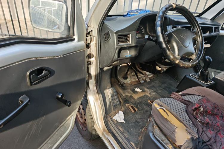 Used Wuling Zhiguang 2015 1.2L Practical LS-I Model
