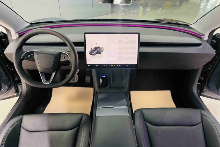 Used Tesla Model 3 2025 Rear-Wheel-Drive Version
