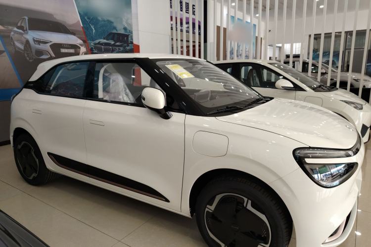 Used Dongfeng NAMMI 01 
