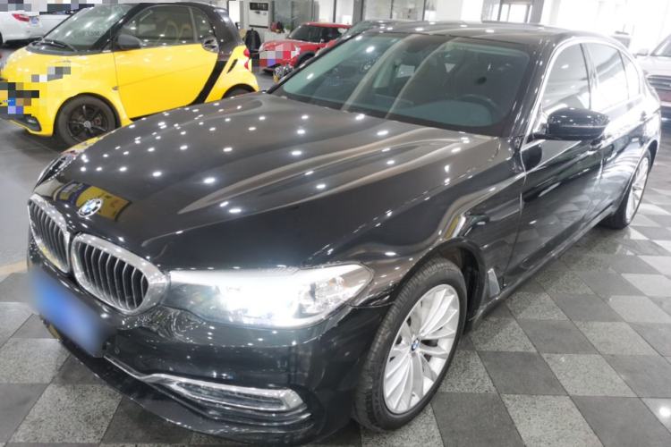 Used BMW 5 Series 2019 Facelifted 525Li Luxury Package
