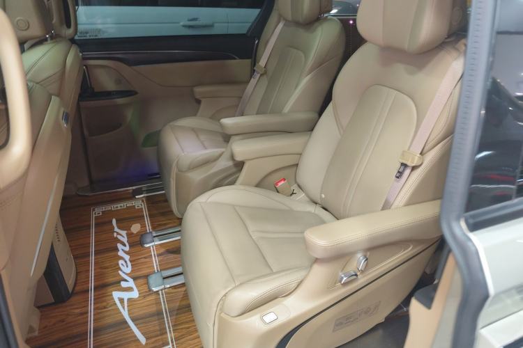 Used Buick GL8 2021 ES Landtrek 653T Luxury Model
