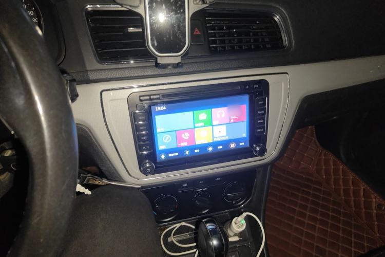 Used Volkswagen Gran Lavida 2015 1.6L Automatic Comfort Edition
