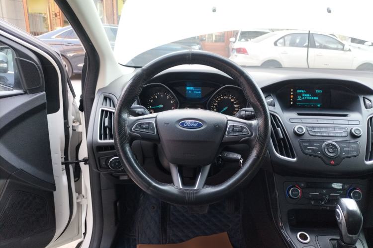 Used Ford Focus 2015 Sedan 1.6L Automatic Trend Model
