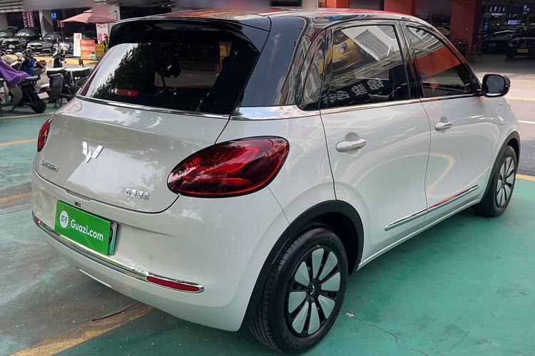 Used Wuling Bingo 2023 333 km Lingxi Connected+ Version
