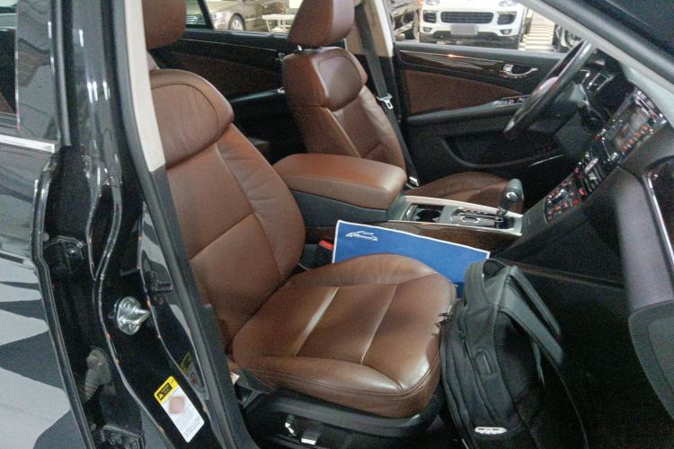 Used Hongqi H7 2015 2.0T Luxury Model
