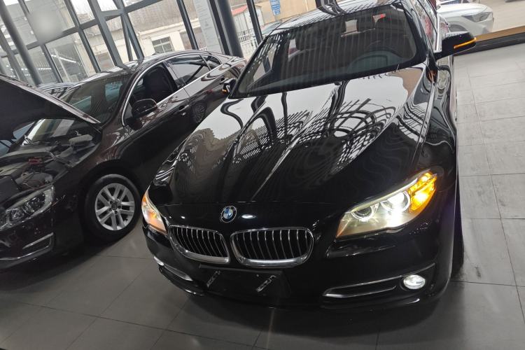 Used BMW 5 Series 2014 525Li Luxury Design Package
