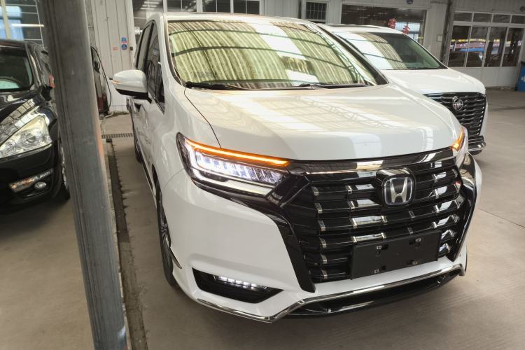 Used Honda Elysion 2022 2.0L eHEV Luxury First Edition
