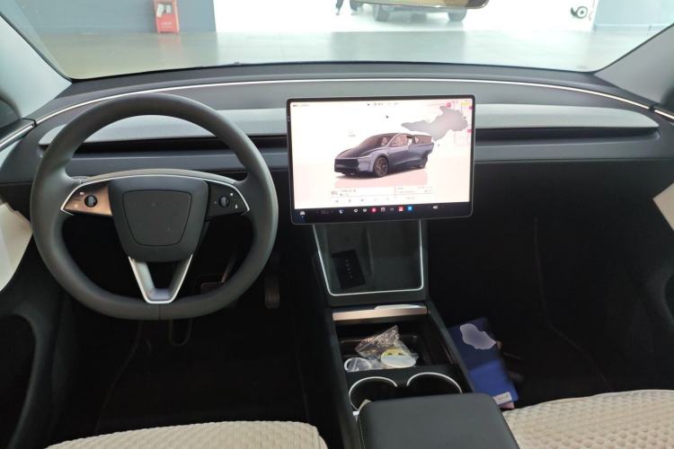 Used Tesla Model Y 2025 Rear-Wheel Drive First Edition