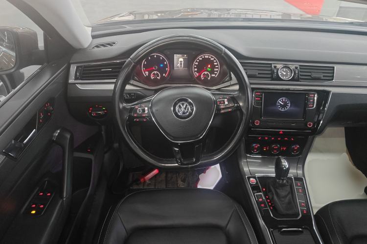 Used Volkswagen Passat 2017 330TSI DSG Luxury Edition