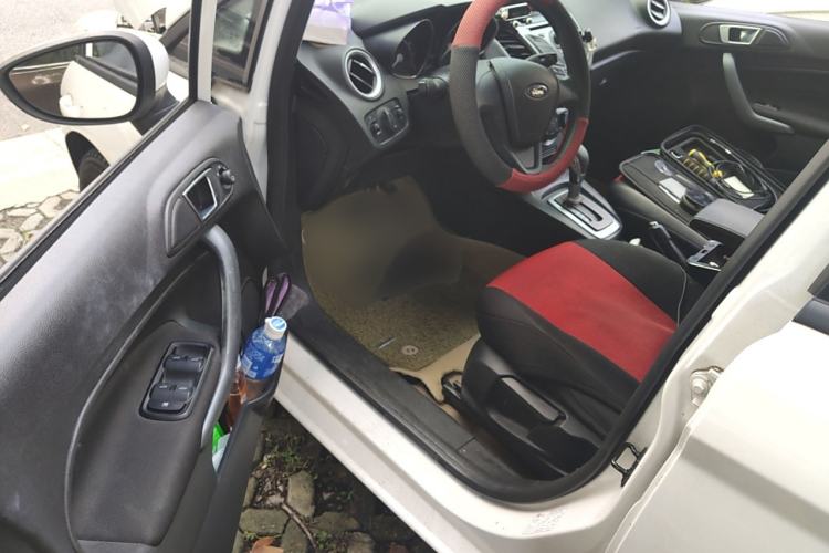 Used Ford Fiesta 2013 Hatchback 1.5L Automatic Fashion Edition
