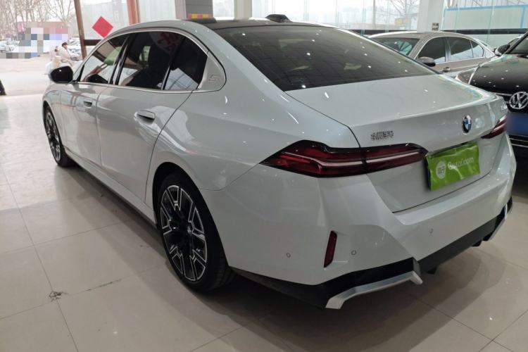 Used BMW 5 Series 2024 530Li Luxury Edition M Sport Package
