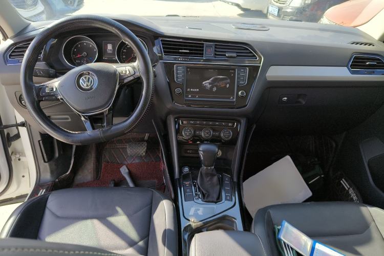 Used Volkswagen Tiguan L 2017 330TSI Automatic Two-Wheel Drive Luxury Edition
