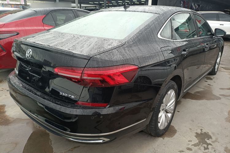 Used Volkswagen Passat 2019 330TSI Elite Edition China VI
