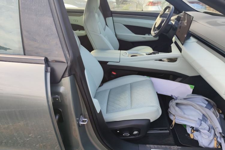 Used Zeekr 001 2025 WE Edition 100 kWh Rear-Wheel Drive
