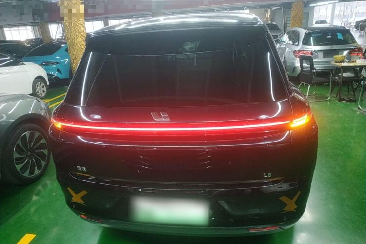 Used Li Auto L8 2023 Max model
