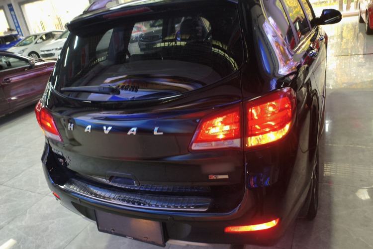 Used Haval H6 2016 Upgraded Model 1.5T Manual Two-Wheel Drive Elite Version
