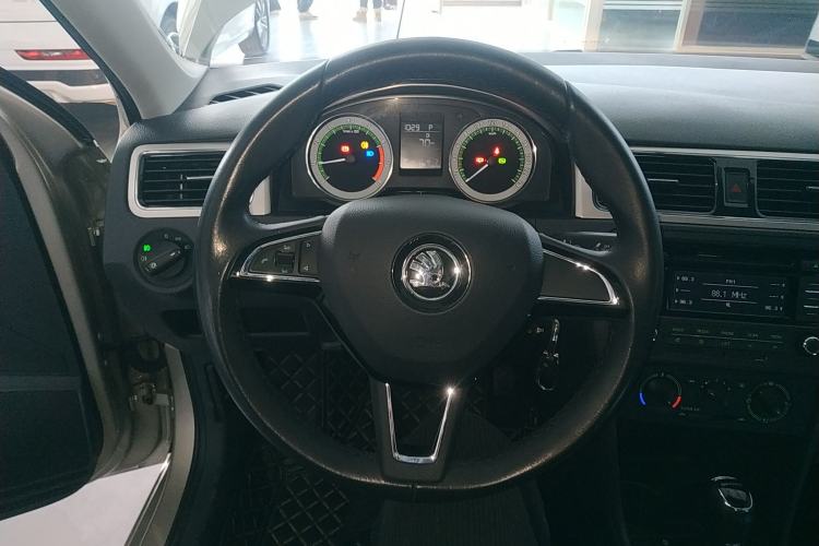 Used Skoda Rapid 2019 1.5L Automatic Comfort Edition China VI Standard
