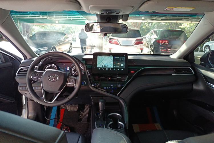 Used Toyota Camry 2021 2.0G Luxury Edition
