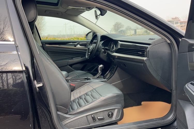 Used Volkswagen Passat 2020 330TSI Elite Edition China VI
