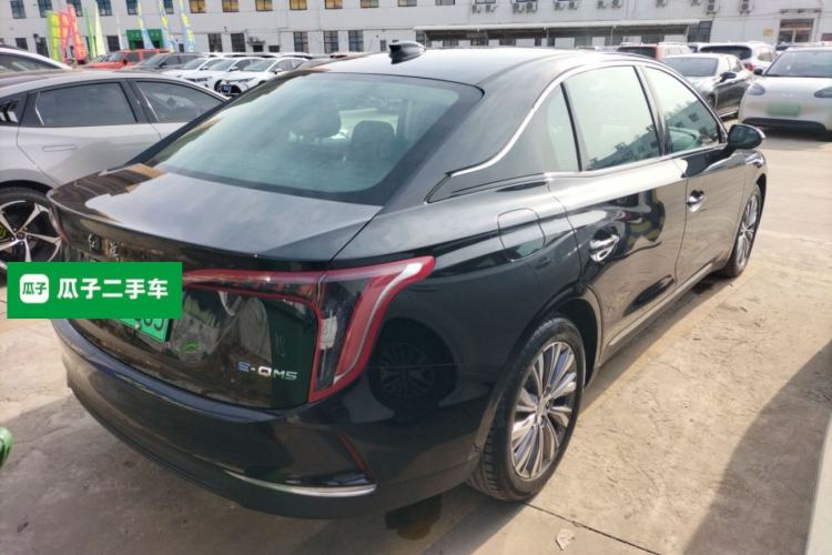 Used Hongqi E-QM5 2022 431 km Charge & Enjoy Edition