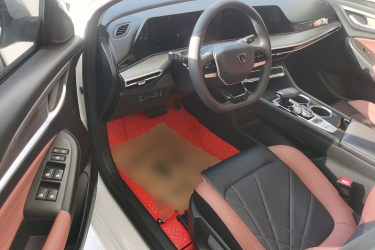 Used Changan Eado 2022 PLUS Blue Whale NE 1.4T GDI DCT Prestige Edition
