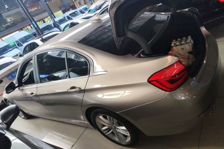 Used BMW 3 Series 2017 320Li Fashion Model
