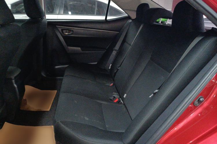 Used Toyota Levin 2016 Dual-Engine 1.8H GS E-CVT Elite Model with Sunroof
