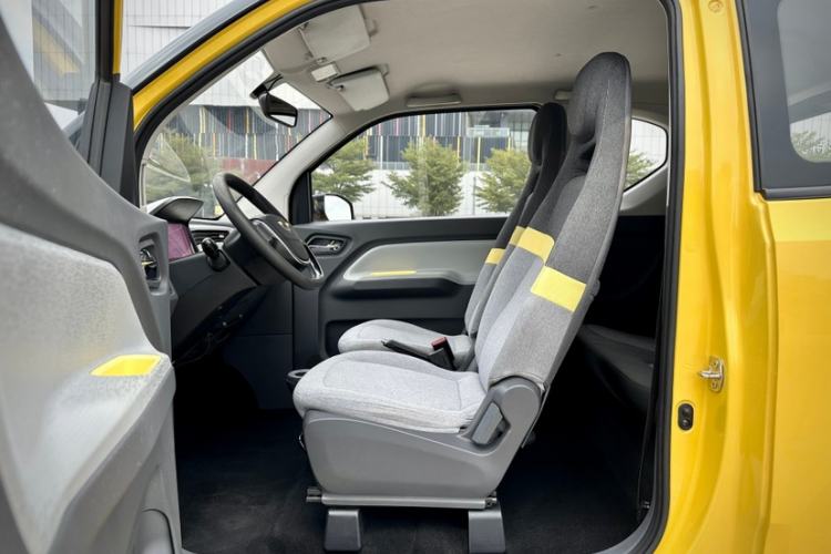 Used Wuling Hongguang MINIEV 2022 Macaron Premium Model – Lithium Iron Phosphate