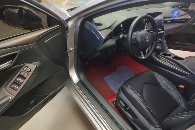 Used Toyota Avalon 2019 2.0L Ambition Edition China VI
