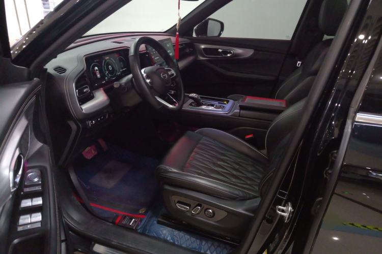 Used GAC Trumpchi GS8 2022 Linghang Series 2.0 TGDI Two-Wheel-Drive Luxury Smart Connectivity Version (7 Seats)
