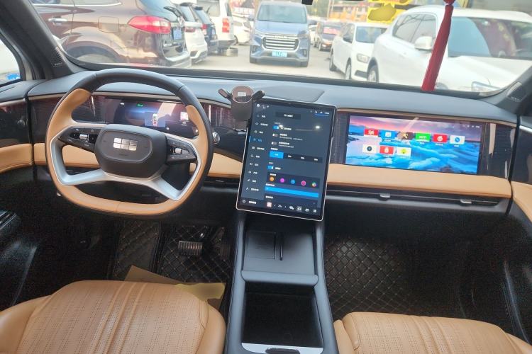 Used  L7 2023 1.5T 115 km Starship
