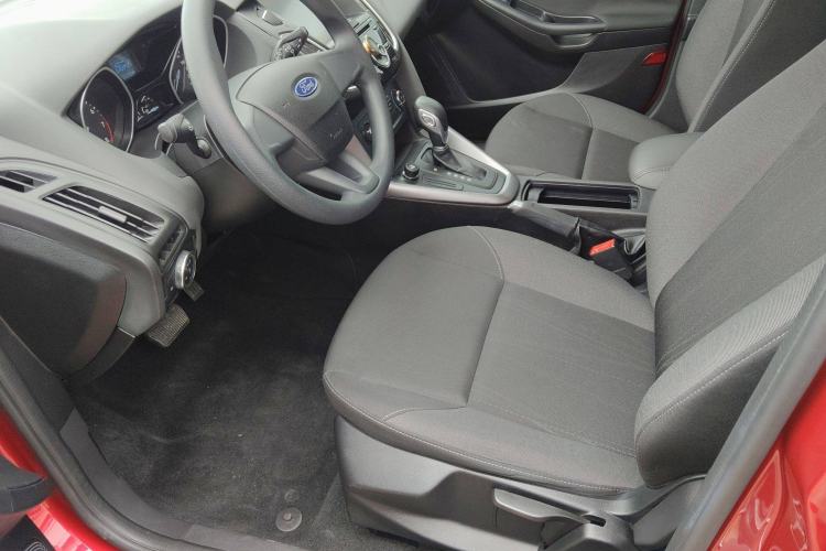 Used Ford Focus 2015 Hatchback 1.6L Automatic Comfort Model
