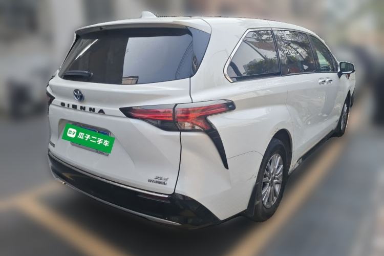 Used Toyota Sienna 2021 2.5L Hybrid Luxury Edition