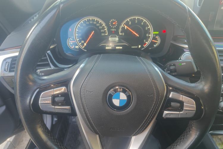 Used BMW 5 Series 2018 525Li M Sport Package
