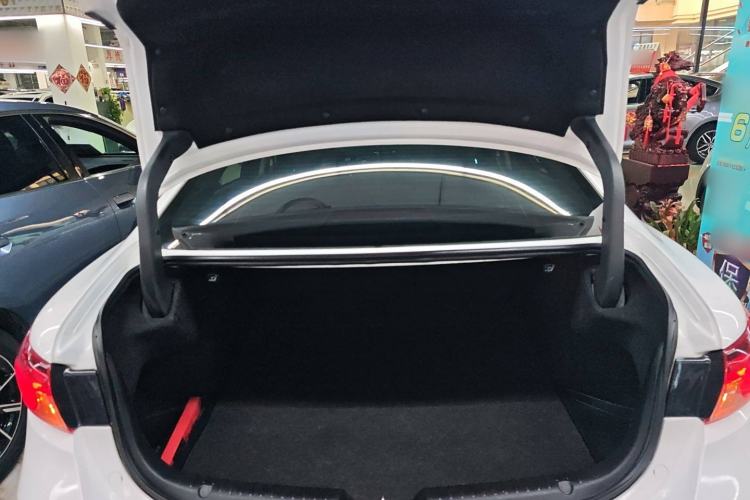 Used Mazda Atenza 2017 2.5L Skyactiv Sport Edition
