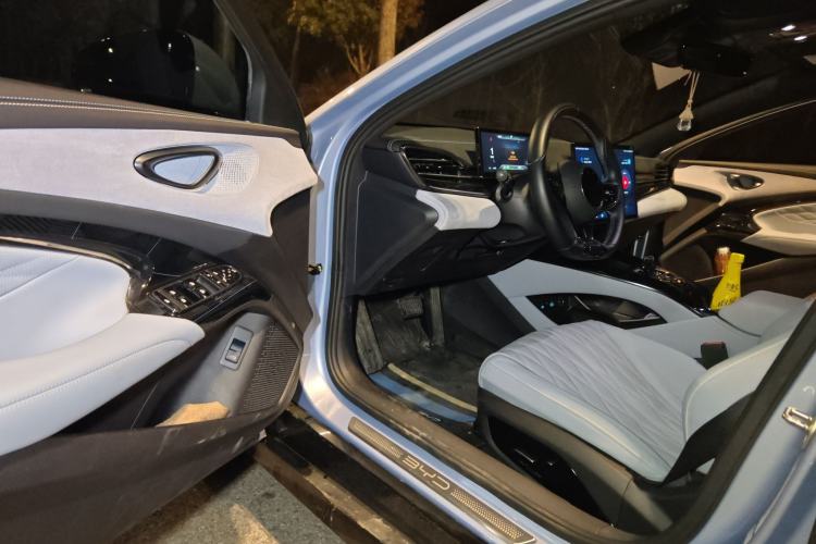 Used BYD Seal 2022 550 km Standard Range Rear-Wheel Drive Elite Version