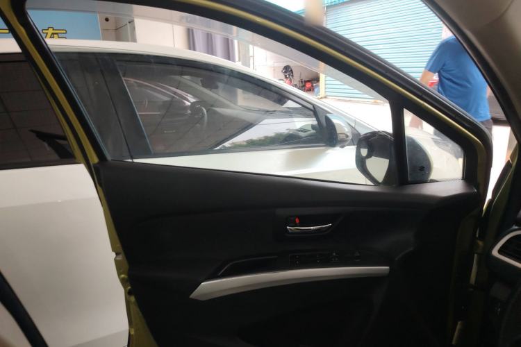 Used Suzuki S-Cross 2014 1.6L CVT Two-Wheel Drive Entry Model
