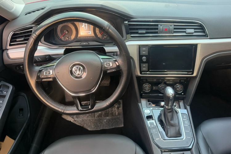 Used Volkswagen Lamando 2019 280TSI DSG Comfort Edition China VI standard
