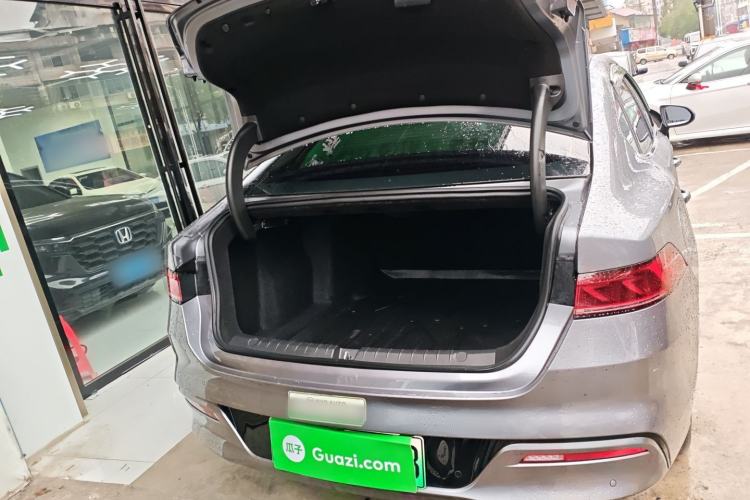 Used BYD Qin PLUS 2024 Honor Edition EV 420KM Beyond Model