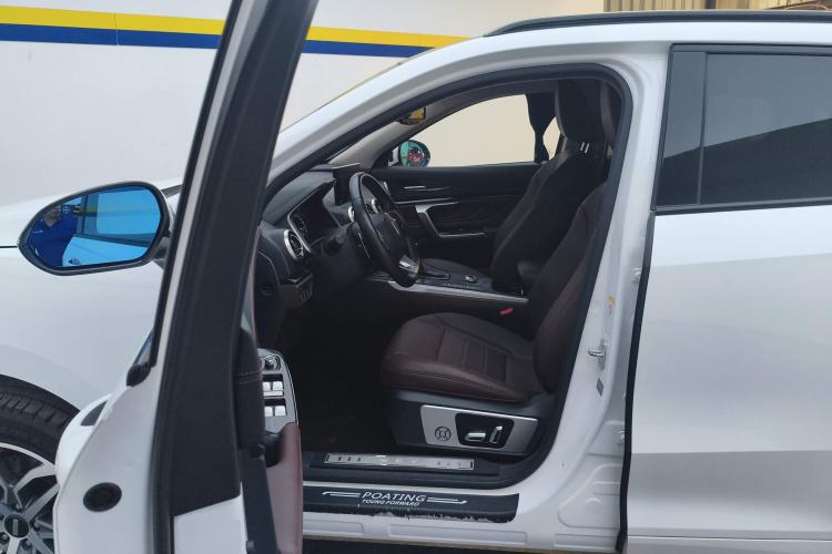 Used Wey VV5 2017 2.0T Ultra-Luxury Version
