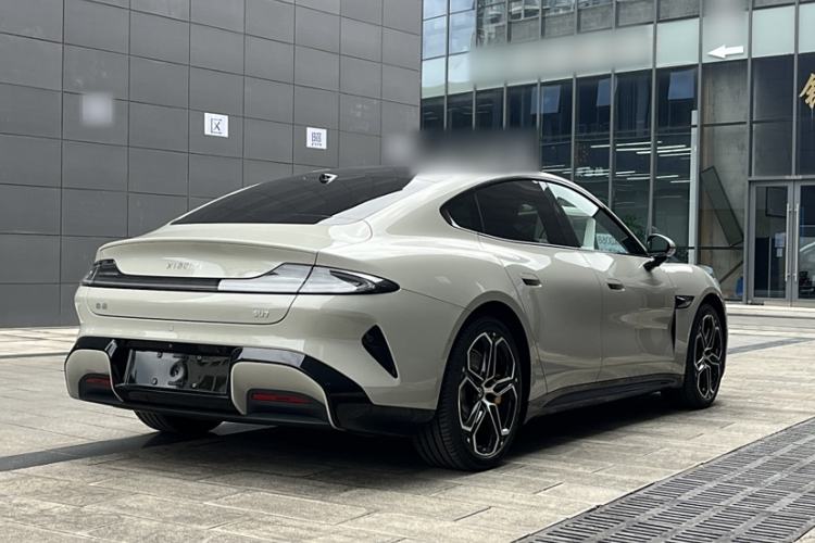 Used  SU7 2024 Rear-Drive Long-Range Intelligent Driving Version
