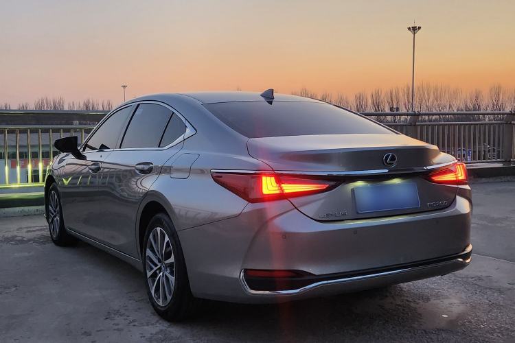 Used Lexus ES 2023 200 Excellence Edition
