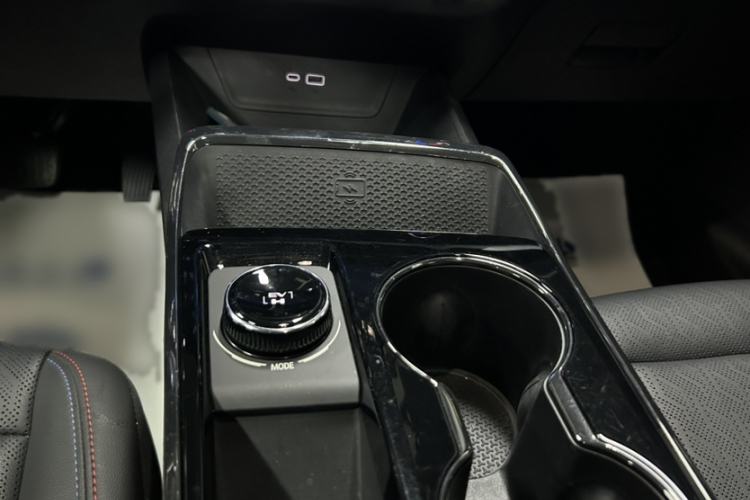 Used Chevrolet Equinox Plus 2024 102km RS Ultimate Edition
