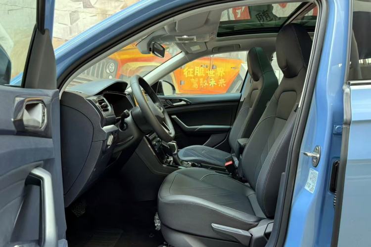 Used Volkswagen Tharu 2025 NewRui 300TSI Prestige Edition
