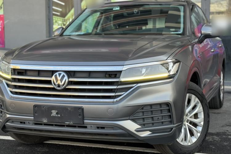 Used Volkswagen Touareg 2019 2.0 TSI Flagship Edition China VI
