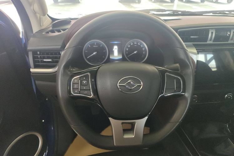 Used Huanghai Da Niu 2022 2.8T Pioneer Edition Manual Diesel 4x4 Value-Added Flatbed Cargo Box JE493ZLQ6H