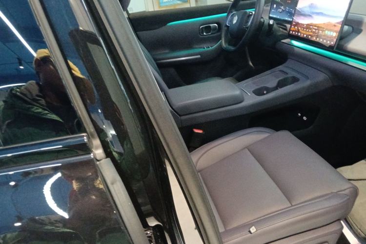 Used Leapmotor C16 2024 Range-Extended 200 Luxury Edition
