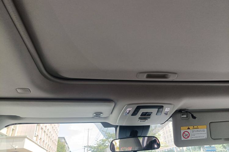 Used Toyota Sienna 2023 2.5L Hybrid Comfort Edition
