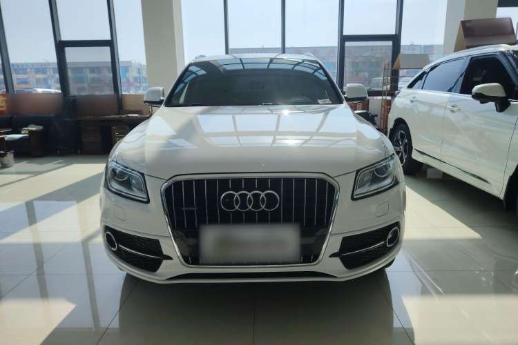 Used Audi Q5 2017 Plus 40 TFSI Ambition Model
